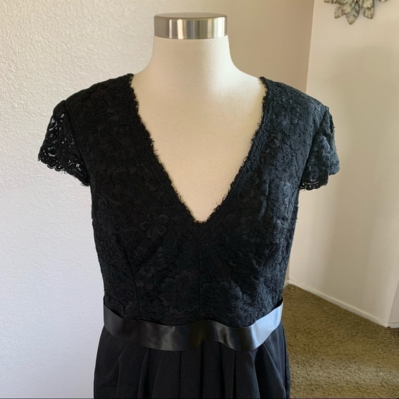 David’s Bridal NWT Short Sleeve Lace Chiffon Sz.12 - Picture 6 of 15